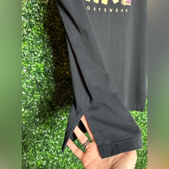 Women’s Nike Sportwear Workout Tank Top - Picture 4 of 8